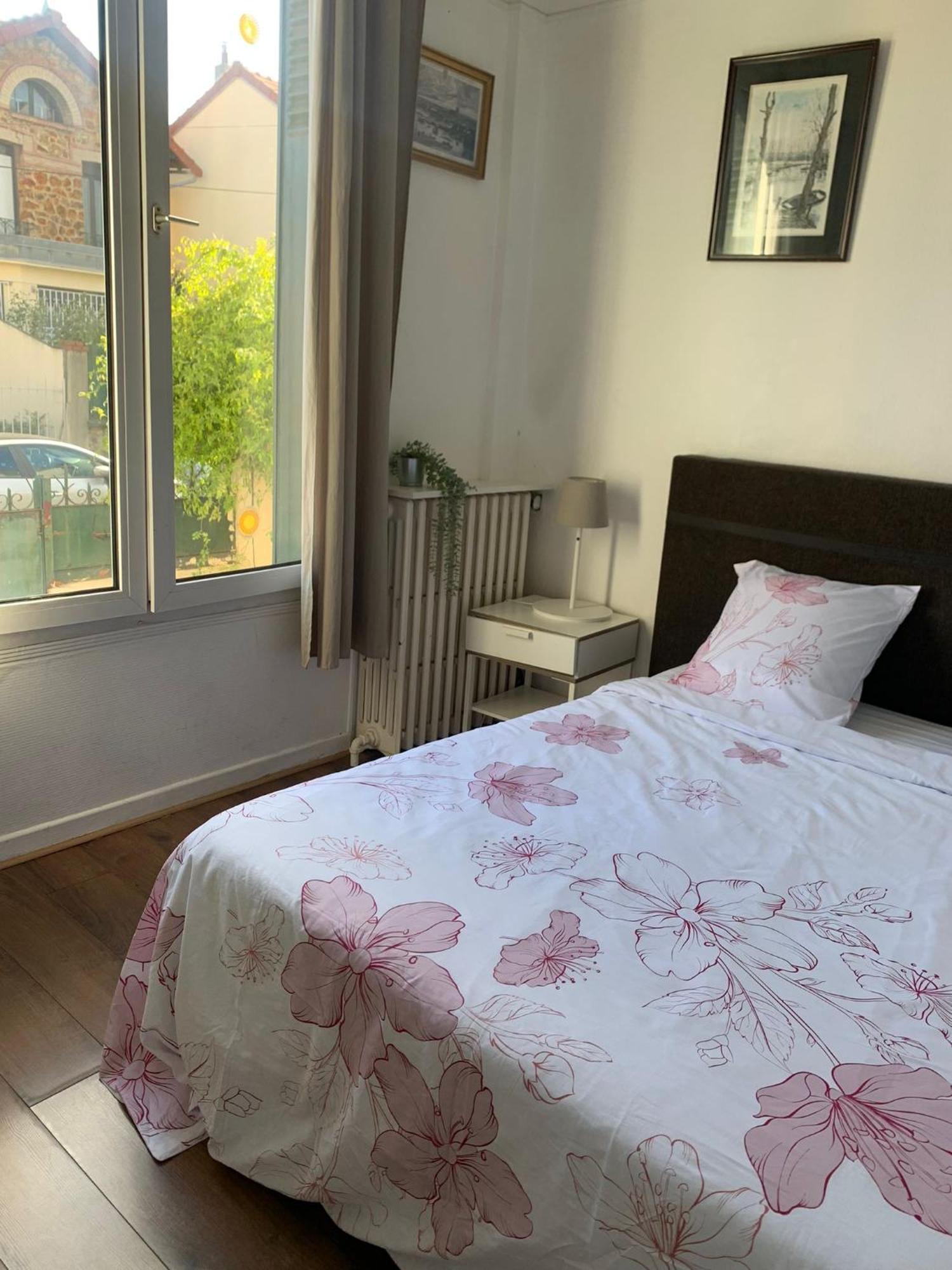 Grand Appartement Avec Terrasse & Jardin A 5 Minutes De Paris Cachan Exterior photo
